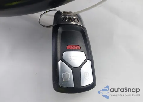 2018 Audi Q5 2.0T Premium/2.0T Tech Premium z USA, uszkodzony, nr VIN WA1ANAFY9J2084778